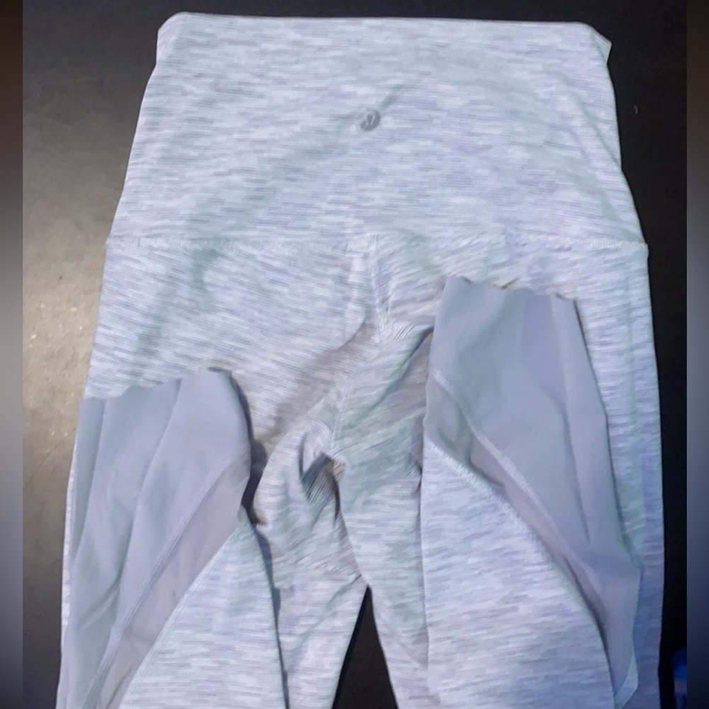 White and grey scalloped lululemon leggings
